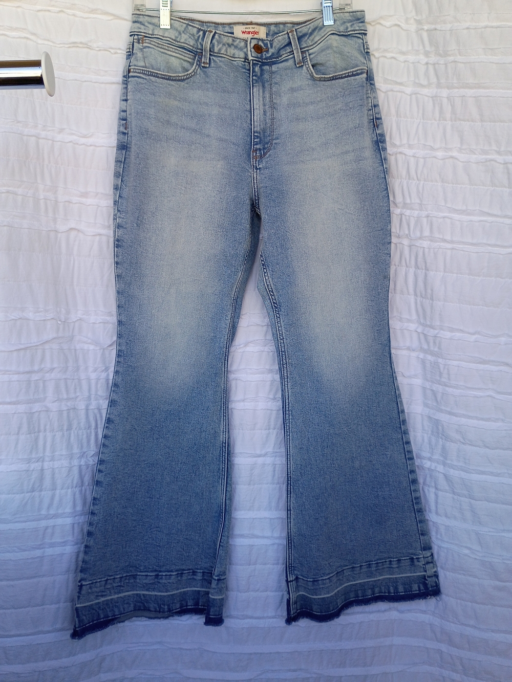 Wrangler High Rise Fierce Flare Jeans Light Wash Denim Size 12 L30 NWOT